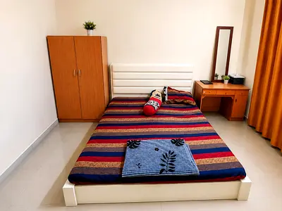 Master Room For Rent (Working Lady / Couples)