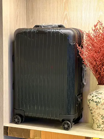 CHRISTIAN DIOR X RIMOWA OBLIQUE SUITCASE