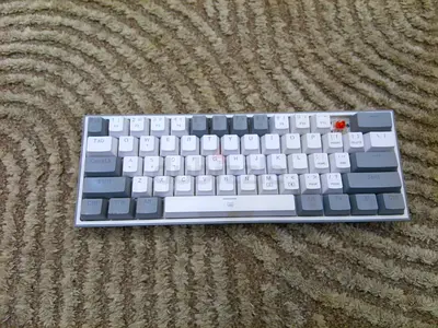 Compact 60% Mechanical Keyboard - White/Grey Keycaps, Hot-Swappable 1 key cap missing