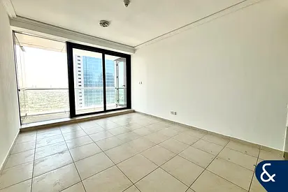 Two Bedrooms | Close to Metro | High Floor