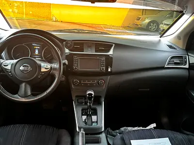 2017 Nissan SENTRA — миниатюра 2