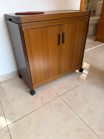 Philips hostess trolley