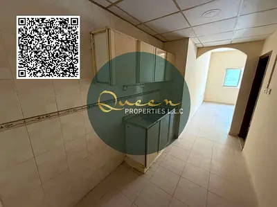 مساحة كبيرة / موقع مميز وحيوي / قريب من الخدمات والمرافق