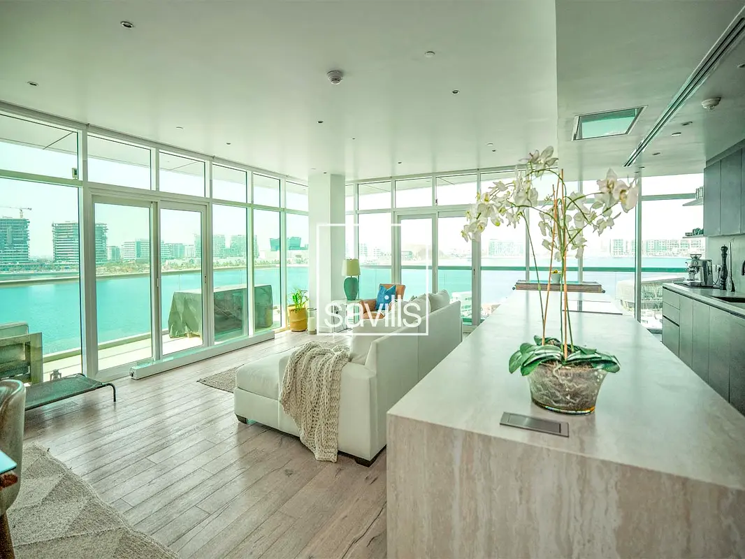 Modern 3 Beds | Waterfront | Ready to Move In