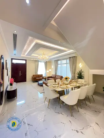 miniature palace, 5BR, roof , Reg fees, furniture, and AC, in Al-Helio 1. Freehold and bank financi