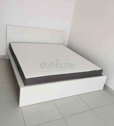 Ikea malam bed with ikea mattress Queen size 160x200cm