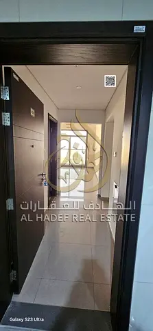2-bedroom apartment with a living room (second-tenant occupancy) for annual rent in Al Jurf 3, Ajman. 📍 Features: 2 bathrooms, a balcony, and built-i