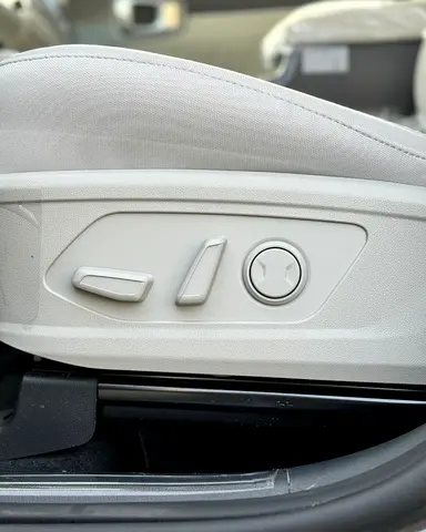 2025 KIA SORENTO — миниатюра 15