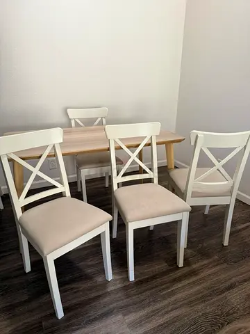 4 INGOLF chair, white/Hallarp beige No Table