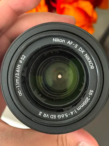 Nikon AF-S DX NIKKOR 55-200mm f/4-5.6G ED VR II Lens - Excellent Condition