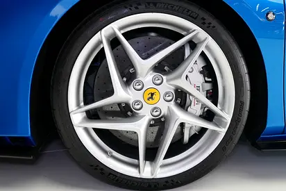 صورة مصغرة 18 لـ 2021 Ferrari F8 TRIBUTO