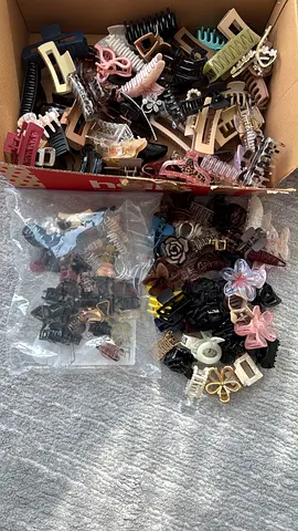 Large Collection of Assorted Hair Claw Clips