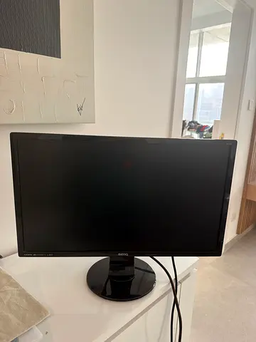 BenQ GL2460, a 24-inch Full HD (1920×1080) LED monitor