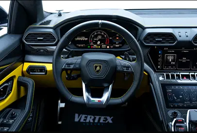 صورة 7 لـ 2024 Lamborghini URUS