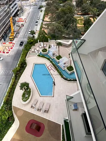 Luxury 1 Bed Apartment | Fully Furnished | prime location