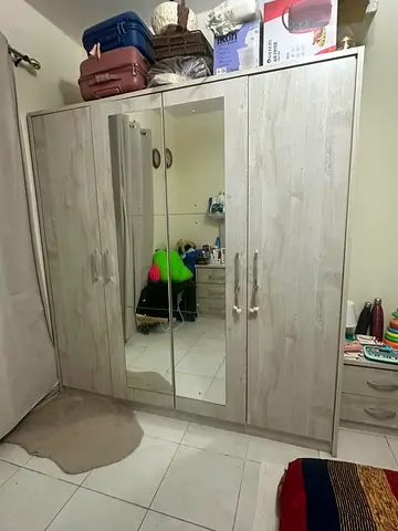 Athenas 4-Door Wardrobe with Mirrored Center