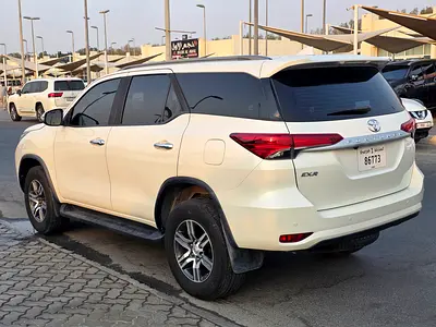2022 Toyota FORTUNER 照片 6