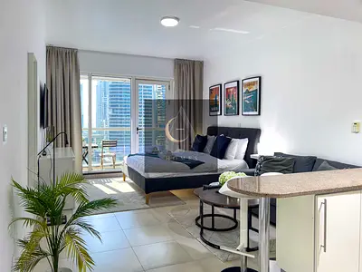 Upgraded Studio | Full Lake View | Well Maintained
