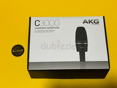 AKG C3000 High Performance Large-Diaphragm Condenser microphone with shock mount