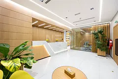 Walk to Metro | Vacant | Bespoke Furnishings