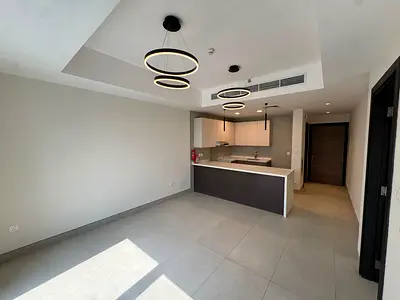 1BR Apartment | Rohy Royale | Balcony | Downtown View