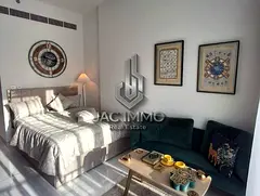 New Unit Bright Layout & Prime Location