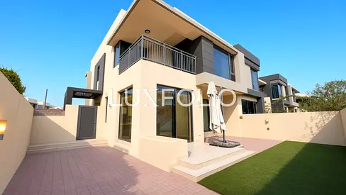 Single Row | Genuine Listing | Vacant