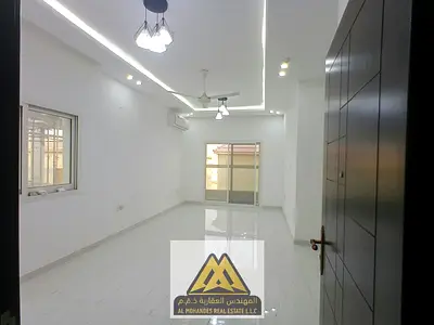 Two bedrooms, living room, balcony, three bathrooms, closed kitchen, excellent split air conditioni