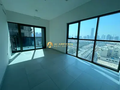 الطابق العلوي 2 غرف نوم | تخطيط الزاوية | شرفات متعددة | إطلالات على المدينة والمنتزه