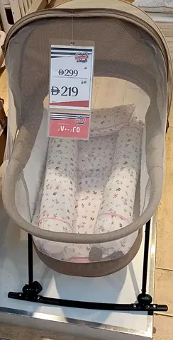 👶 Baby Crib Swing for Sale – Like New!💕