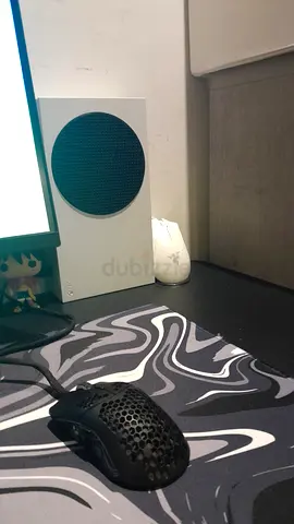 Xbox series s with accessories