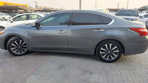 2017 Nissan ALTIMA — фото 11