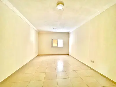 Luxury studio//650 sqft//near to bus station