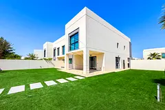 √ Single Row End Unit | Landscaped | BIG Plot | VACANT √