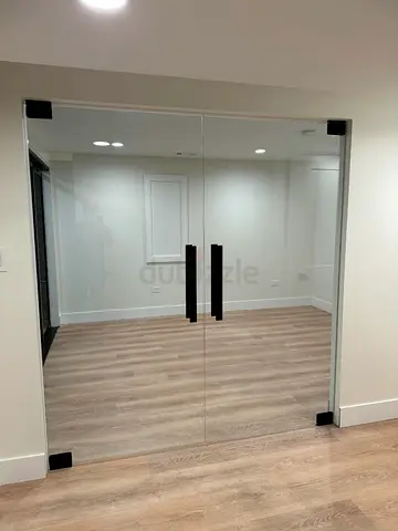🚀 Modern Office Glass Partition Dubai | Fast Installation!
