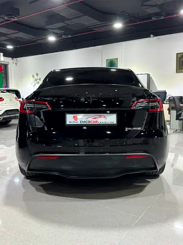 2023 Tesla MODEL Y — фото 5