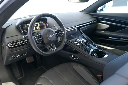 2024 Aston Martin DB12 照片 4