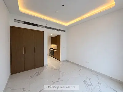 PRIME LOCATION - MODERN - STYLISH