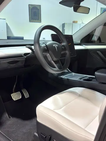 2023 Tesla MODEL Y — миниатюра 17