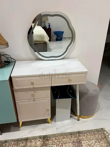 تسريحة للبيع