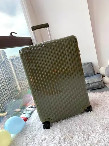 Rimowa Essential suitcase
