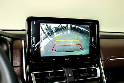 صورة 8 لـ 2025 Toyota INNOVA
