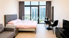 Modern Studio | Pool & Gym | Vacant