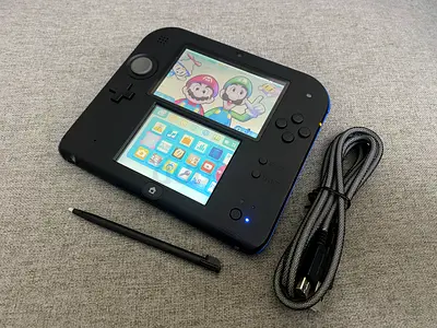 Nintendo 2DS Black x Blue - Modded