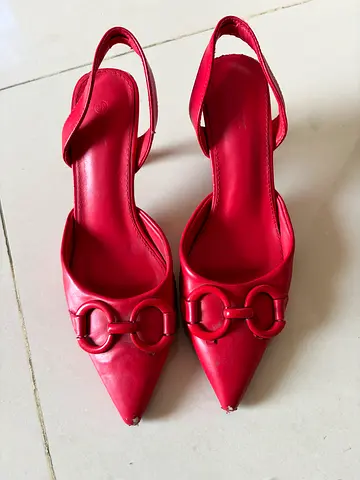 Sandal