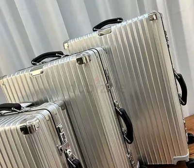 Stylish rimowa Hard Shell Luggage Set - Perfect for Your Travels!
