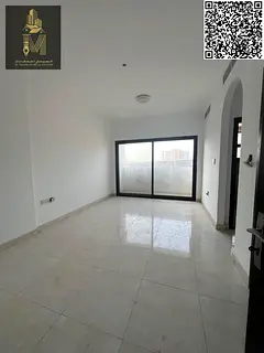 Modern 1 BHK Apartment with 2 Bathrooms, Balcony & Parking – Space for Laundry/Storage