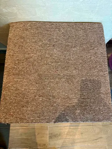 Beige square area rug - good condition