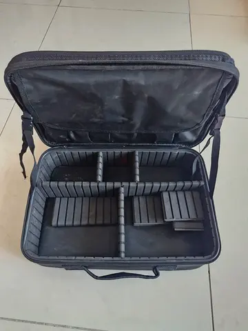 Hard padded make up carrying case with adjustable foam dividers