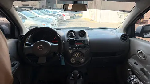 2013 Nissan SUNNY 缩略图 5
